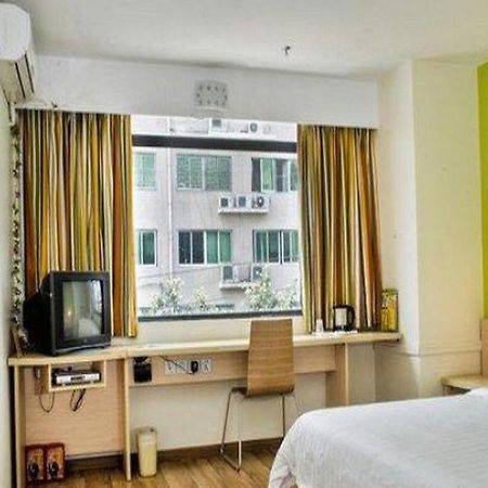 7 Days Inn Fuzhou Gandong Avenue Passenger Station Exteriör bild